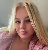 Suly - escort in Riyadh