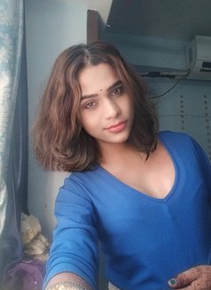 Suma - Transsexual escort in Hyderabad Photo 2 of 3