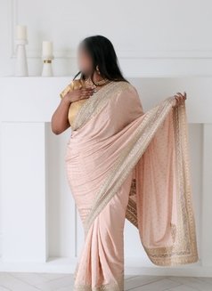 Suma Reddy Desi Wife Cam - escort in London Photo 3 of 5