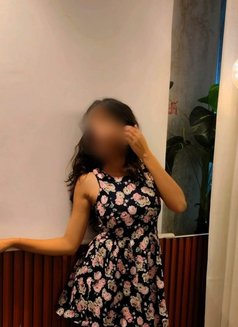 Suman Cam show & Meet - puta in Pune Photo 2 of 3