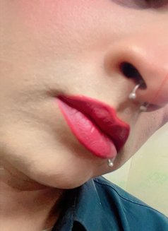 Suman Cress Dresser me cd boy hu not gir - Acompañantes transexual in New Delhi Photo 7 of 7