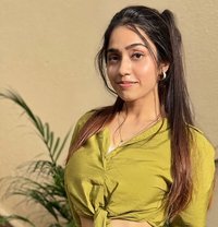 Suman % - escort in Singapore