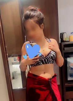 Sakshi - escort in Kolkata Photo 3 of 3