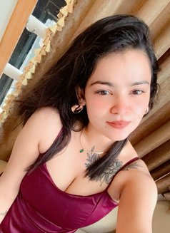 Suman - puta in Kochi Photo 2 of 11