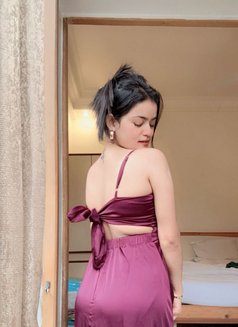 Suman - puta in Kochi Photo 3 of 11