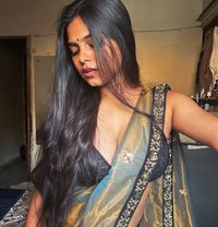 Suman - escort in Kochi Photo 1 of 3