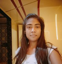 Meet available (cam session) - puta in Chennai Photo 1 of 1