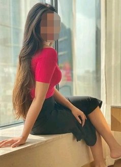 Suman - escort in Mumbai Photo 3 of 6