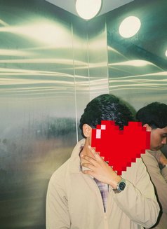 Suman - Male escort in Kathmandu Photo 2 of 5
