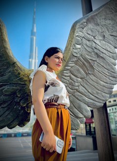 Suman Student Indian - puta in Dubai Photo 2 of 6