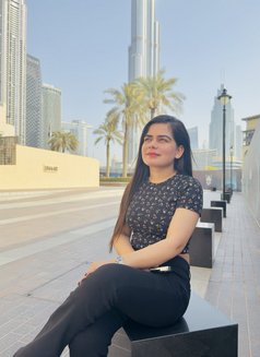 Suman Student Indian - puta in Dubai Photo 6 of 6