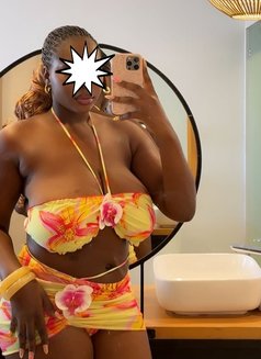 Sumaya - puta in Kathmandu Photo 1 of 1