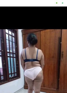 Sumi Sen - puta in Chennai Photo 3 of 4