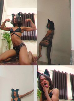 Sumi: The Bong - Transsexual escort in Mumbai Photo 9 of 12