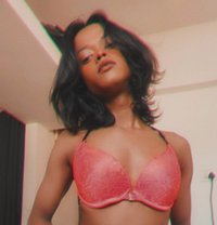 Sumi: The Bong - Transsexual escort in Pune