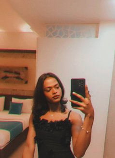 Sumi: The Bong - Transsexual escort in Pune Photo 9 of 18
