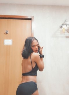 Sumi: The Bong - Transsexual escort in Pune Photo 10 of 18