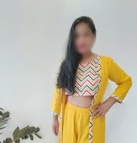 Simmi Koramangala outcall - escort in Bangalore Photo 1 of 5