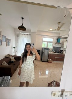 Sumina Hot Beauty Independent Girl - puta in New Delhi Photo 5 of 5