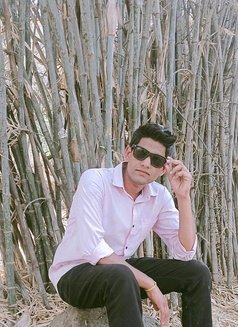 Sumit Call Boy Indore - Acompañantes masculino in Indore Photo 4 of 7