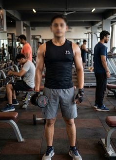 Sumit - Male escort in Mumbai Photo 1 of 3