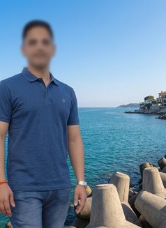 Sumit - Male escort in Mumbai Photo 3 of 3