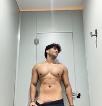 Sumit - Male escort in Mumbai