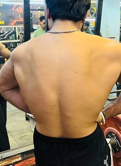 Sumit - Male escort in New Delhi Photo 3 of 5