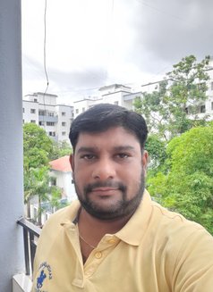 Sumit - Acompañantes masculino in Pune Photo 2 of 4