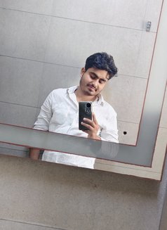 Sumit001 - Male escort in Gurgaon Photo 3 of 3