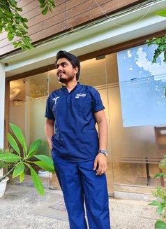 Sumit001 - Male escort in Gurgaon Photo 4 of 5