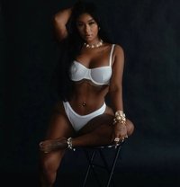 Summer - escort in Dubai