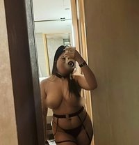 Summer - escort in Manila
