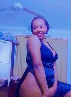 Summer - escort in Nakuru Photo 3 of 4