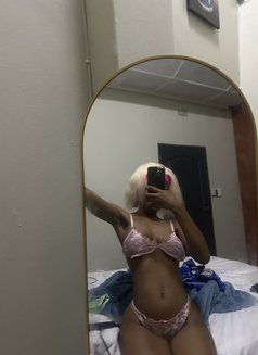 Summer - puta in Durban Photo 2 of 7