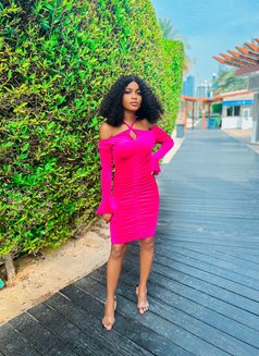 Summer - escort in Abu Dhabi Photo 5 of 5