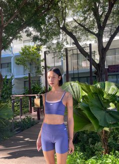 Summer - Transsexual companion in Bangkok Photo 7 of 10