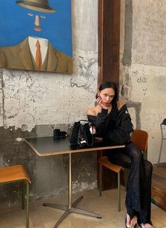 Summer - Transsexual companion in Hong Kong Photo 8 of 8