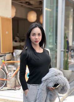 Summer - Transsexual escort in Okinawa Island Photo 13 of 16