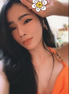 Summer - escort in Bangkok Photo 3 of 6