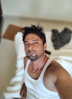 Sun - Acompañantes masculino in Pune Photo 6 of 9