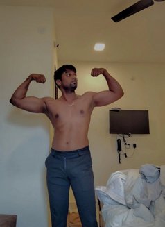 Sun - Male escort in Pune Photo 10 of 10