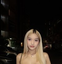 SUN MI - escort in Hong Kong