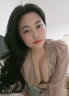 SUN natural Big Bob, Cim, GFE - puta in Abu Dhabi Photo 5 of 8