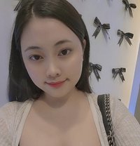 Sun 🦋 - puta in Abu Dhabi