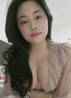 Sun 🦋 - escort in Abu Dhabi Photo 6 of 11