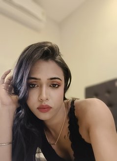Sunaina - Transsexual escort in Bangalore Photo 20 of 26