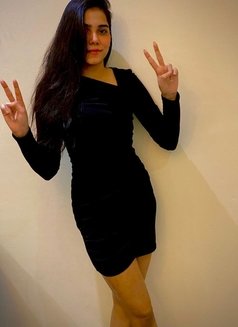 Sunaina Teen - escort in Dubai Photo 14 of 20