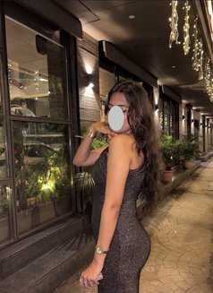 Sunali Real Gfe - puta in Dubai Photo 2 of 8