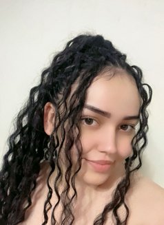 Sundy - escort in Muscat Photo 3 of 10